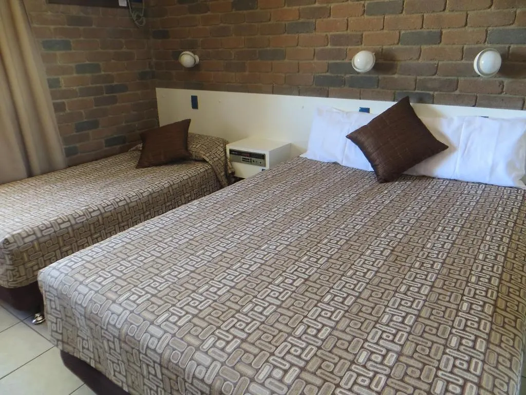 Cattleman'S Rest Motor Inn Charters Towers 3*,  Australia